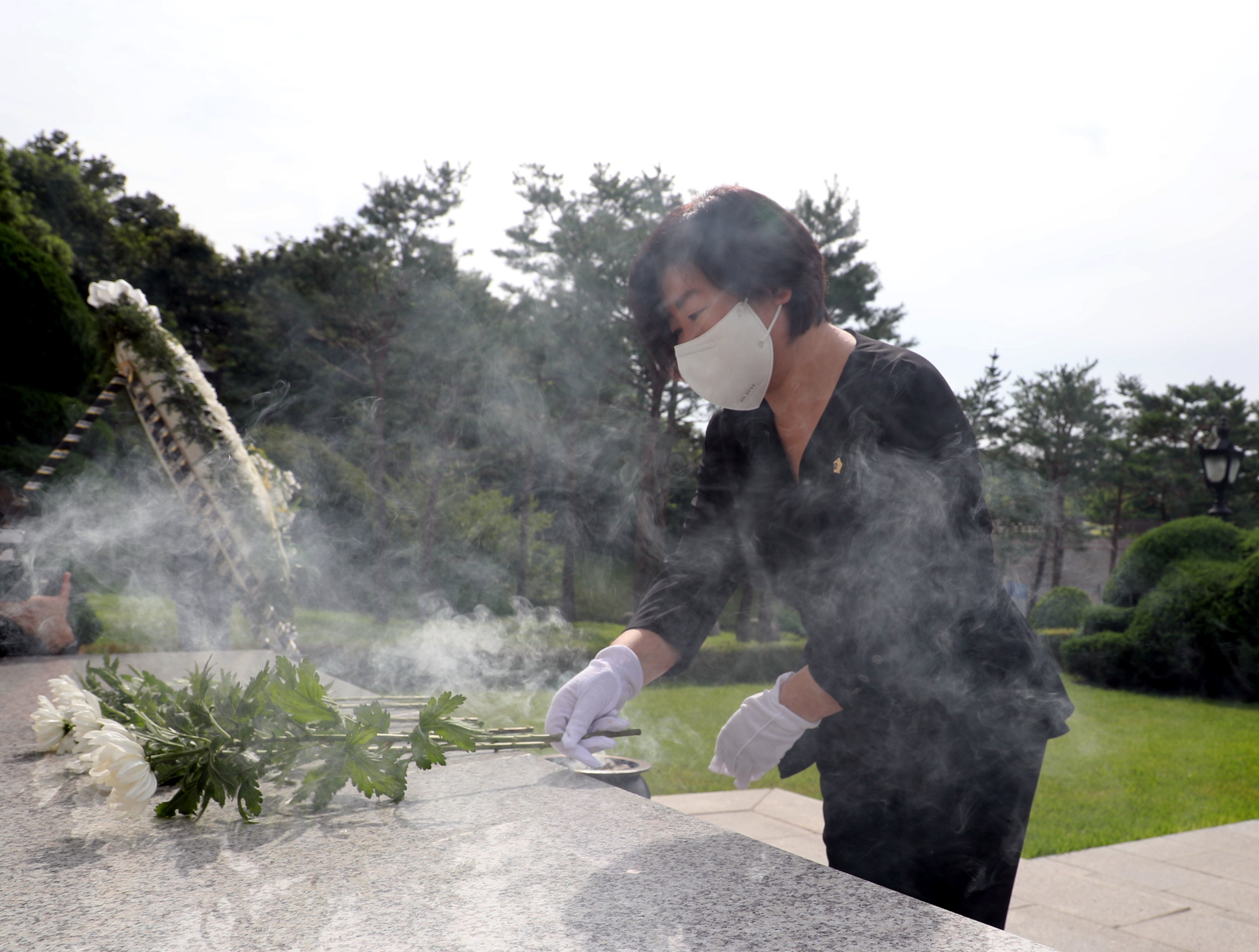 제9대 성남시의회 전반기 의장단 현충탑 참배 - 2