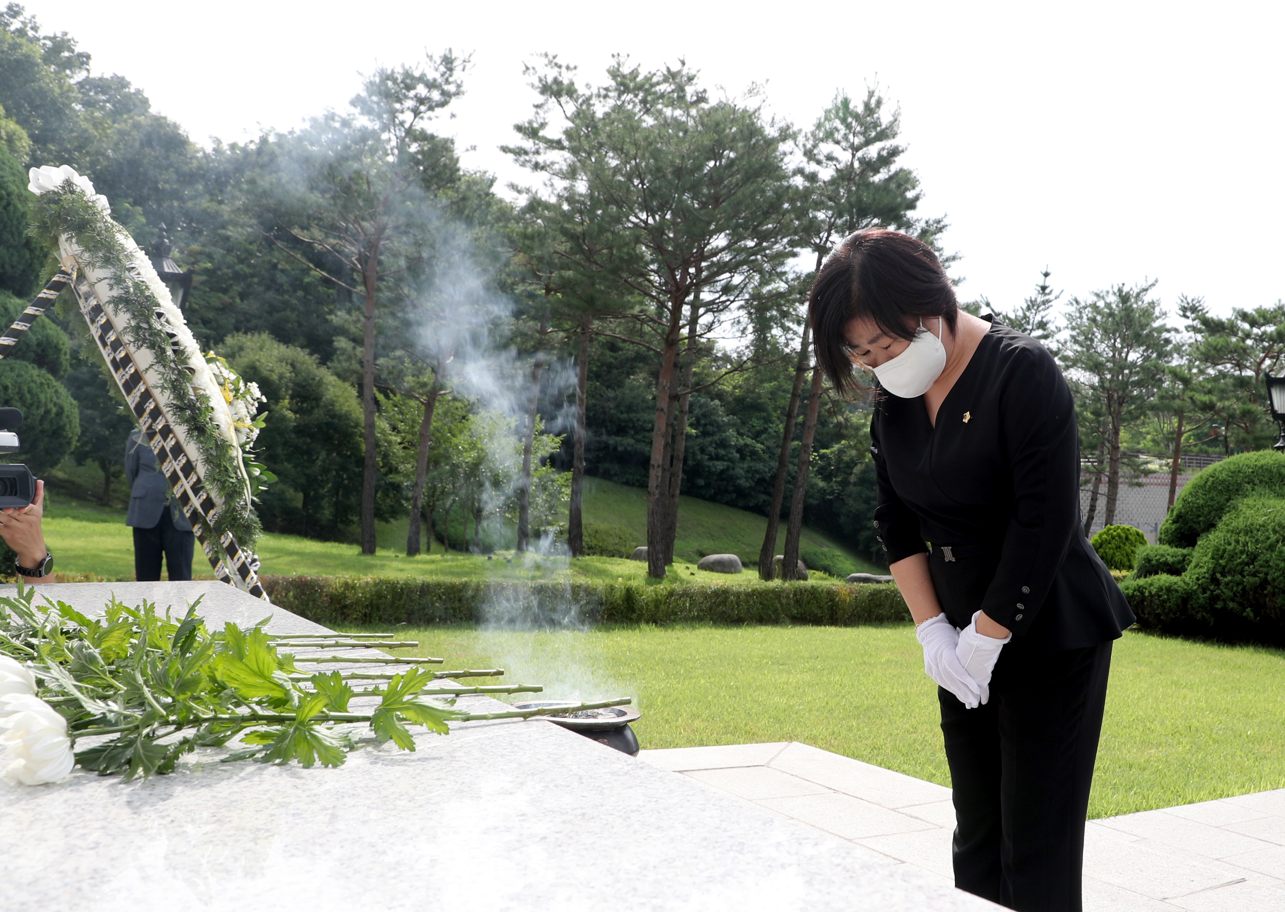 제9대 성남시의회 전반기 의장단 현충탑 참배 - 3