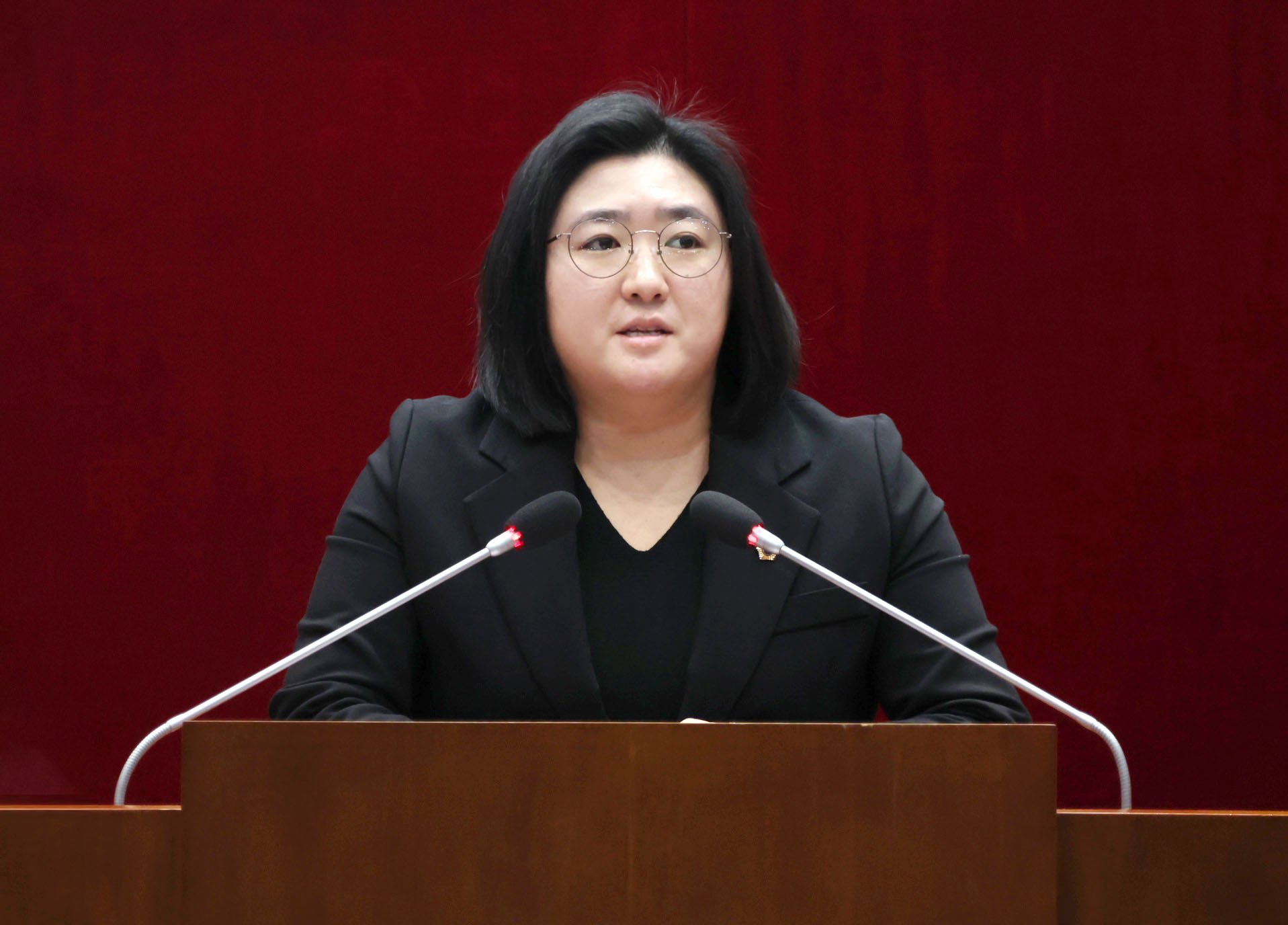 제300회 임시회 제2차 본회의 - 1