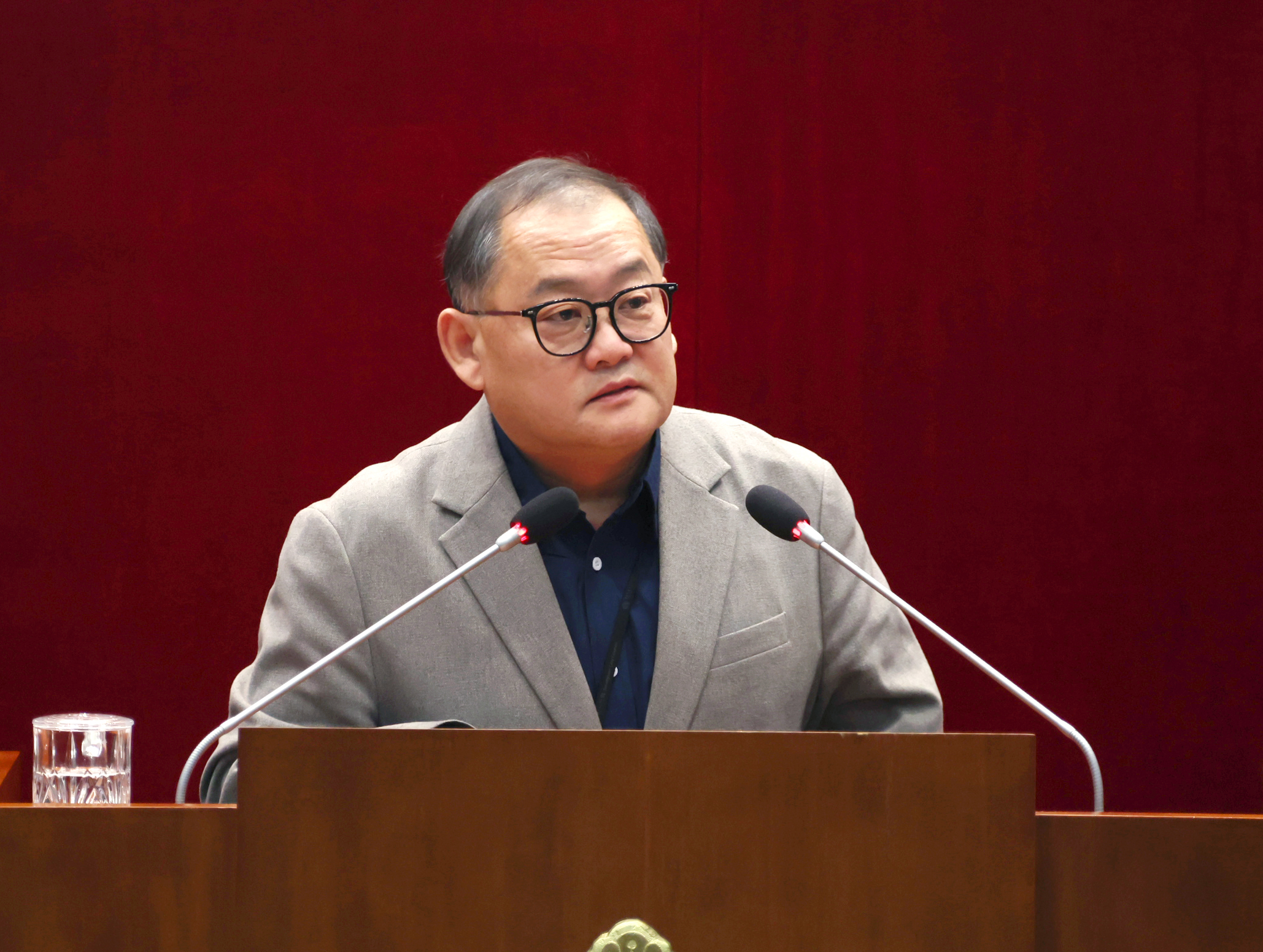 제300회 임시회 제2차 본회의 - 1