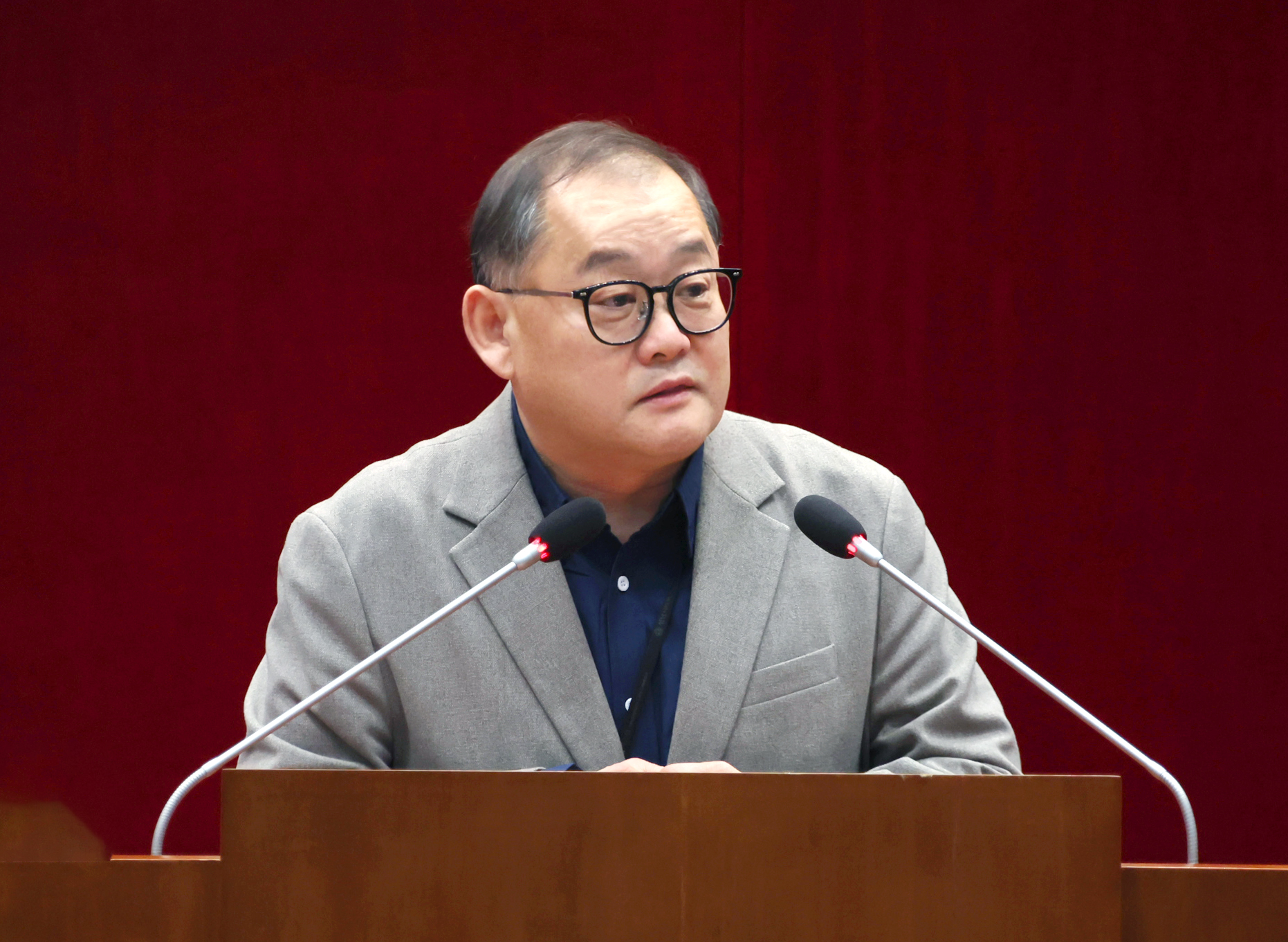 제300회 임시회 제2차 본회의 - 4