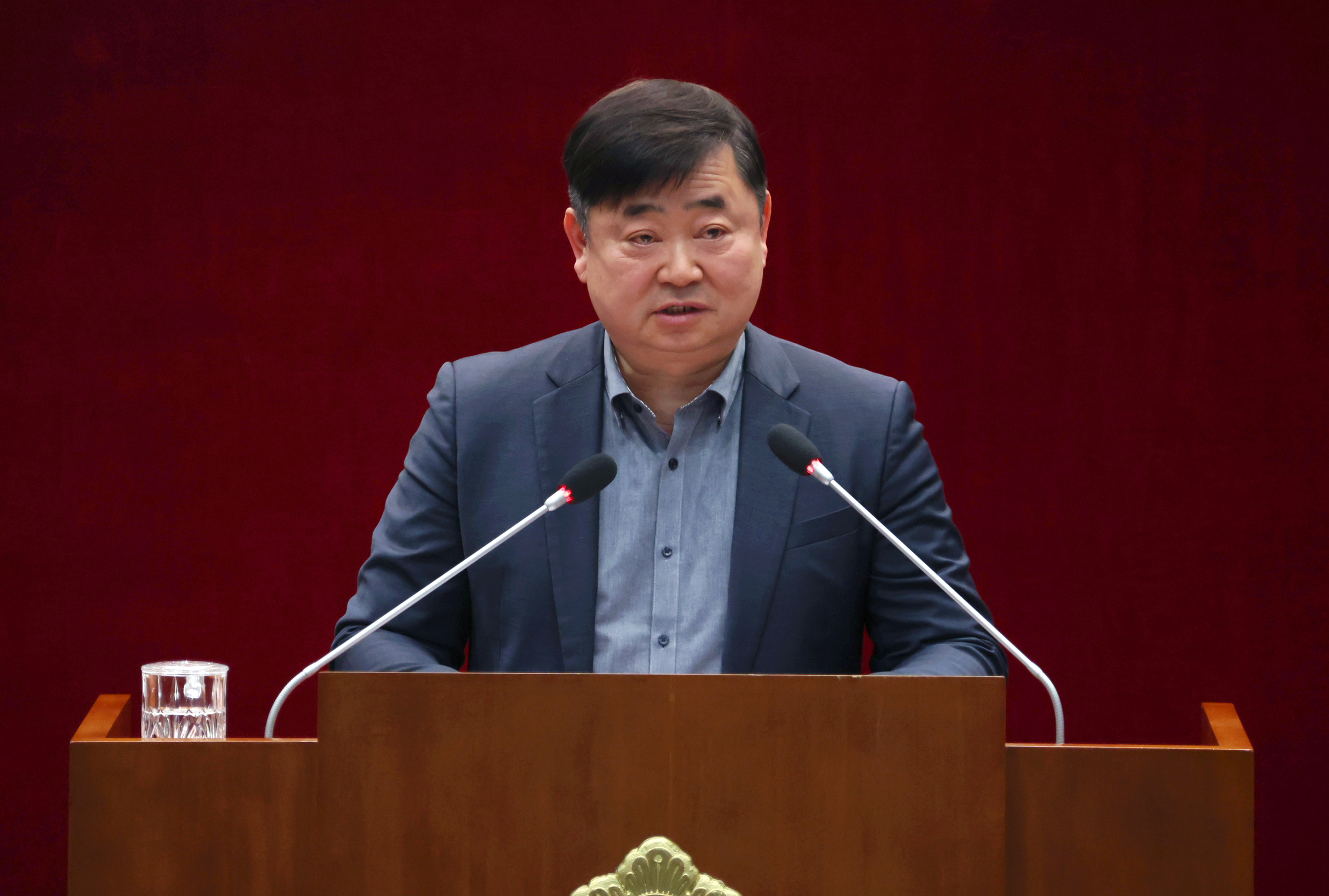제300회 임시회 제2차 본회의 - 1