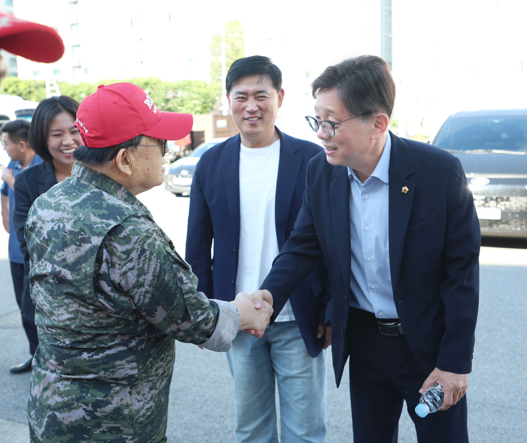성남시해병대전우회 "안보현장 견학" 배웅 - 7