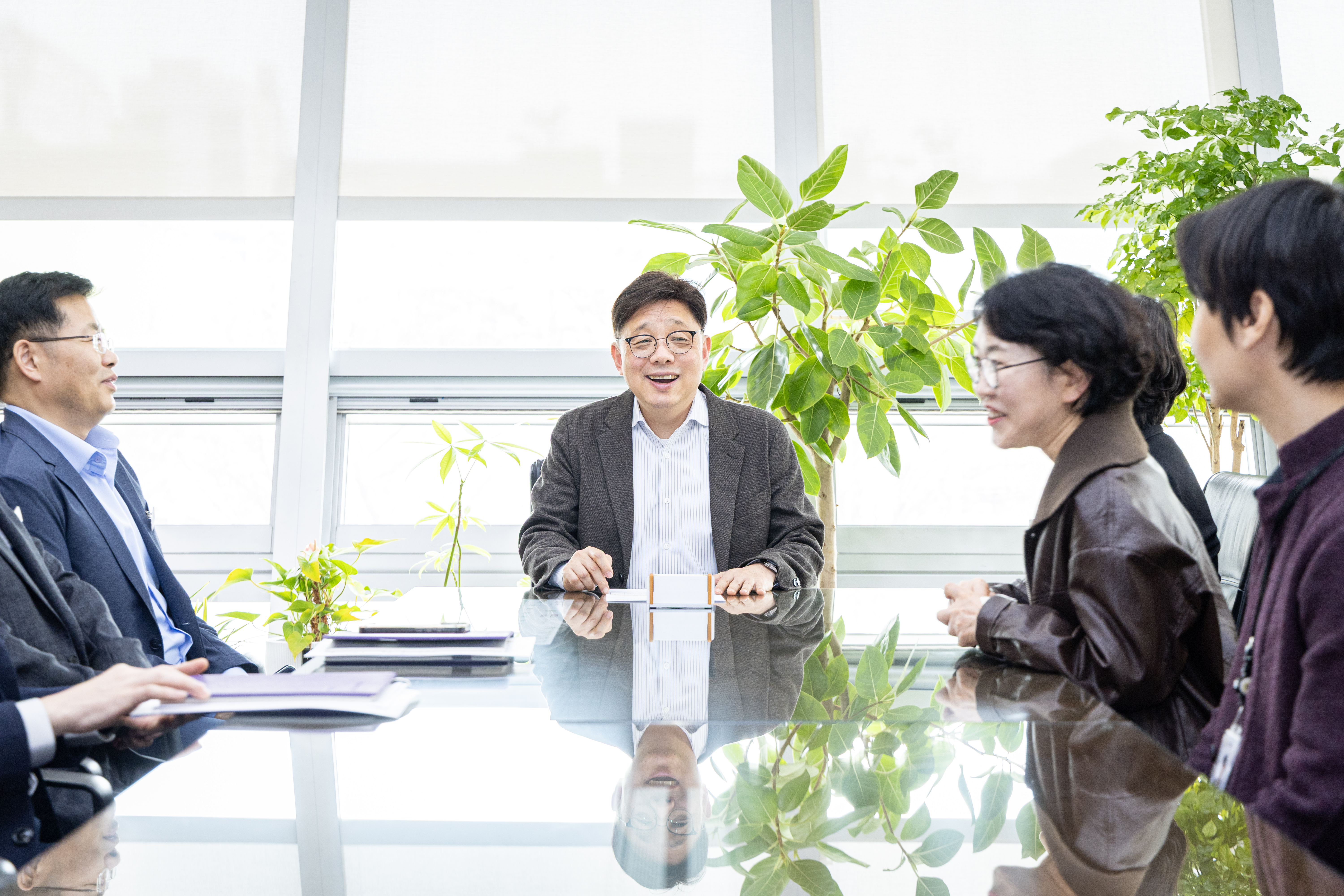 한시임기제 신규 공무원 임용장 교부 - 6