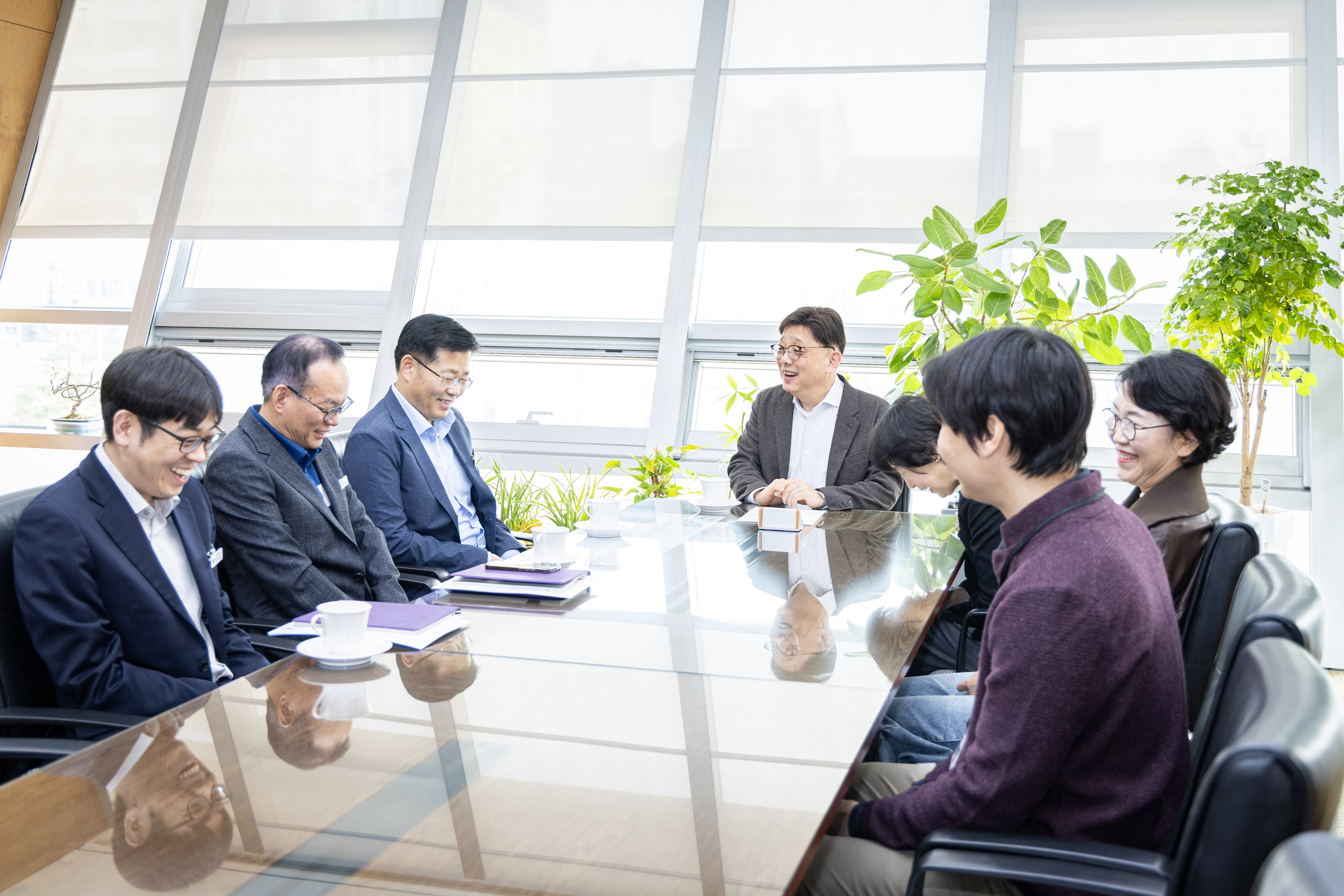 한시임기제 신규 공무원 임용장 교부 - 7