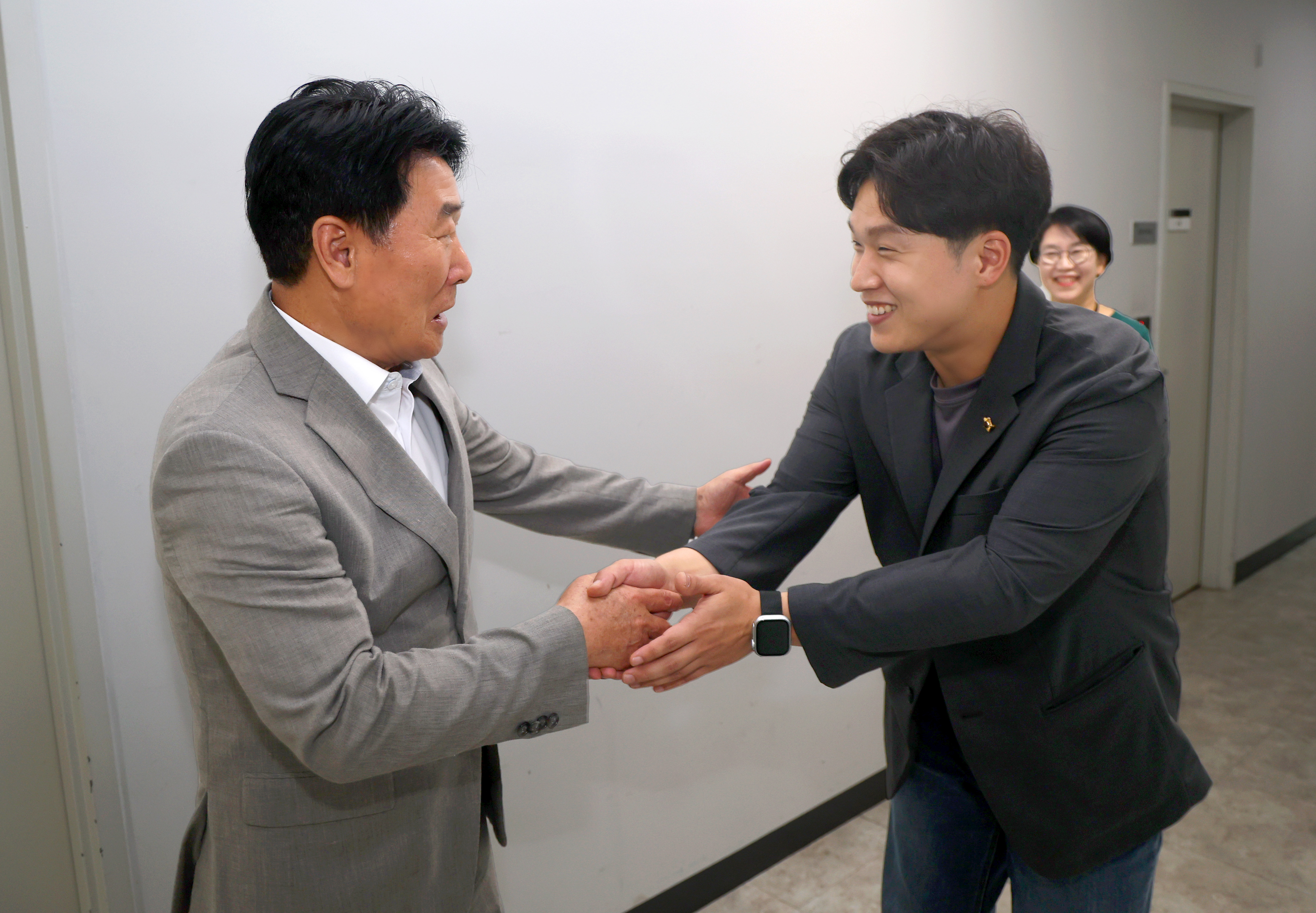 성남시의회 의원실 순회 - 1