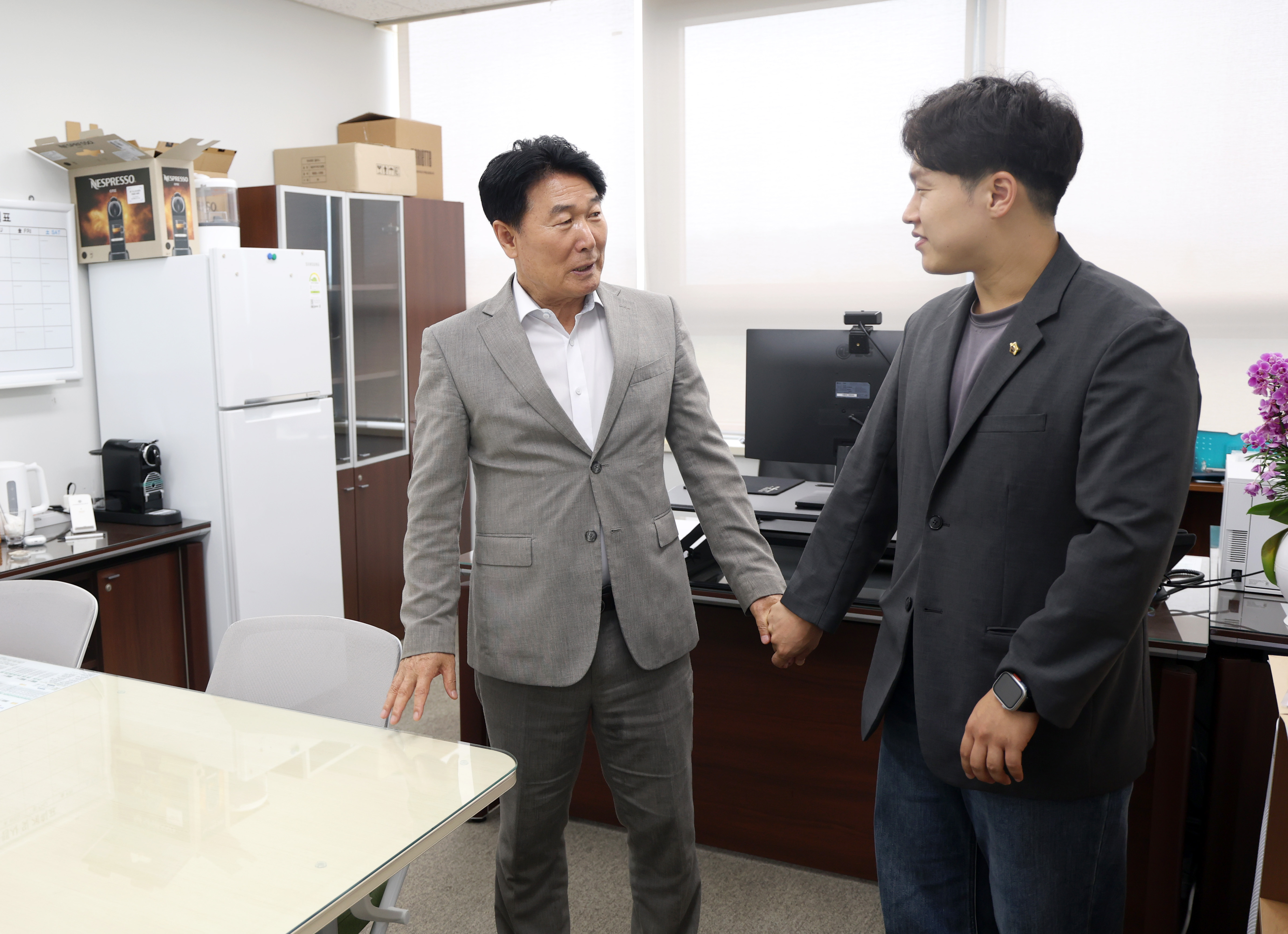 성남시의회 의원실 순회 - 3