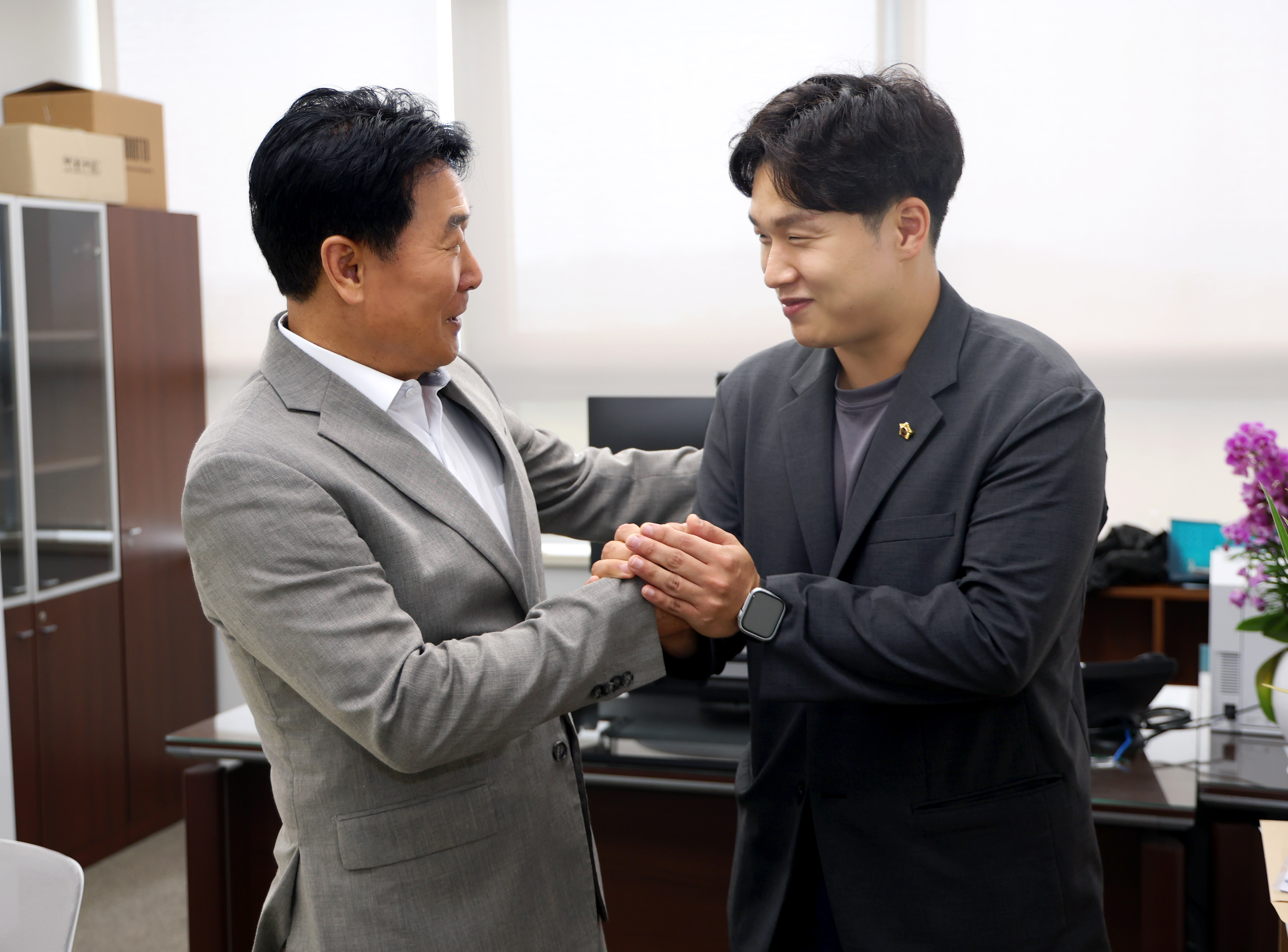 성남시의회 의원실 순회 - 4