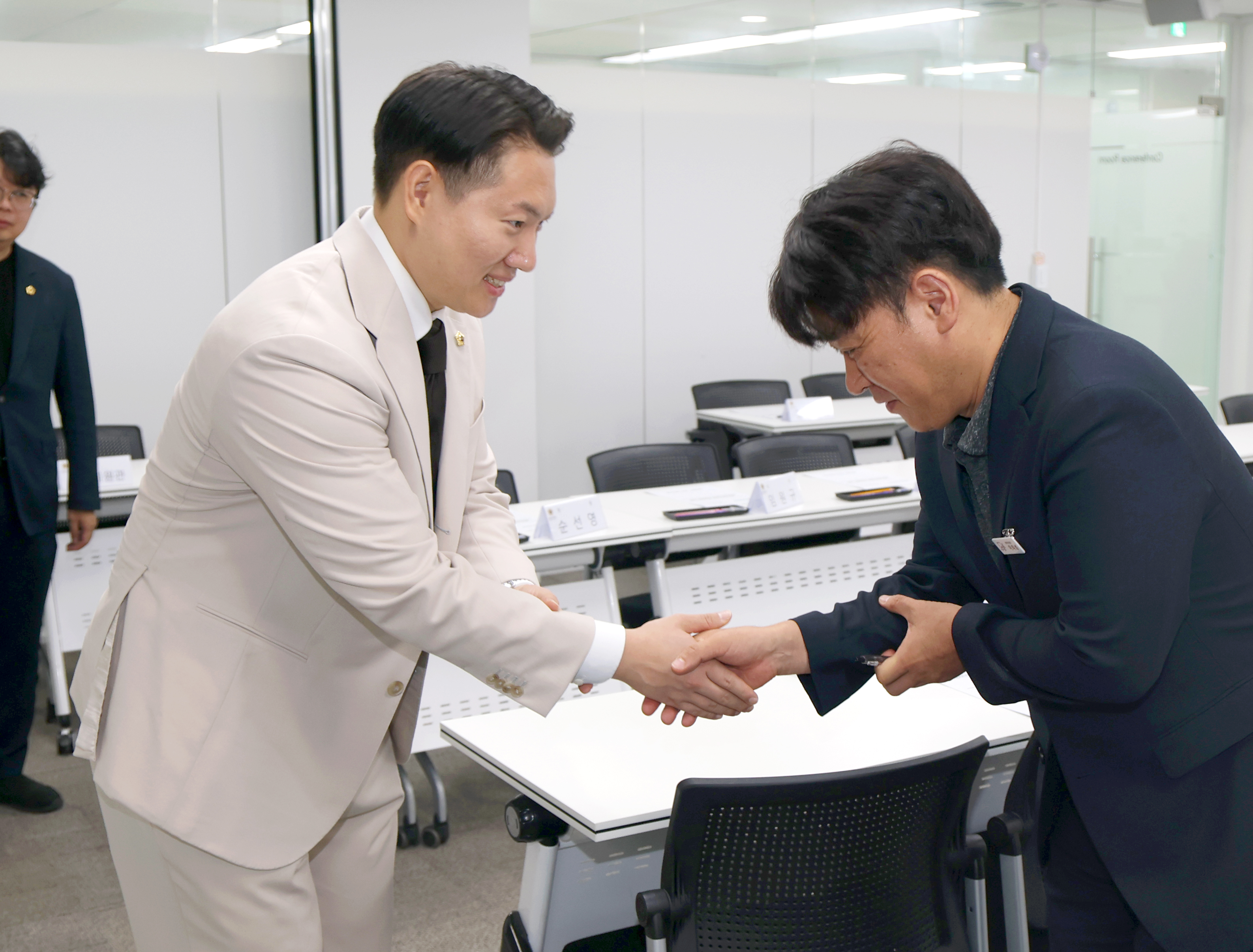 행정교육위원회 현장방문 - 8