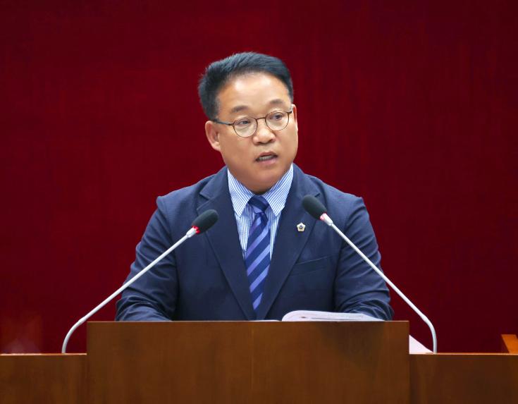 제303회 시의회 제1차 정례회 개회식 및 제1차 본회의 - 3