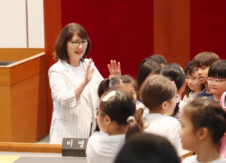 당촌초등학교 3학년5반 성남시의회 견학 - 6