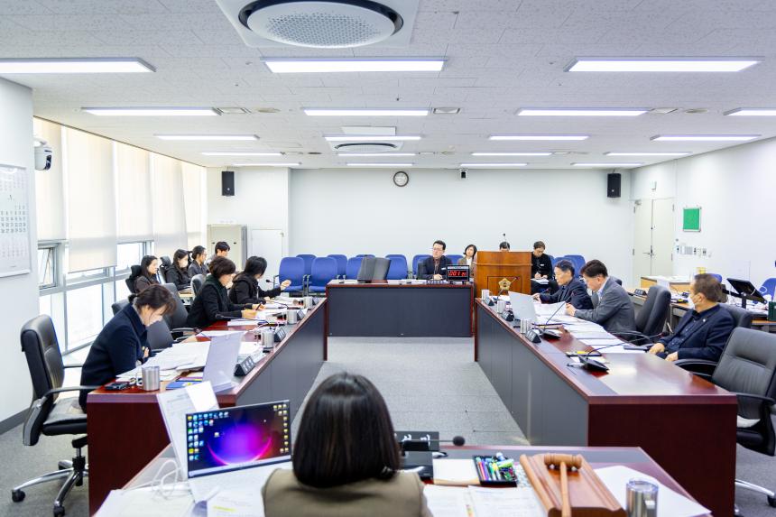 제308회 임시회 제1차 행정교육위원회