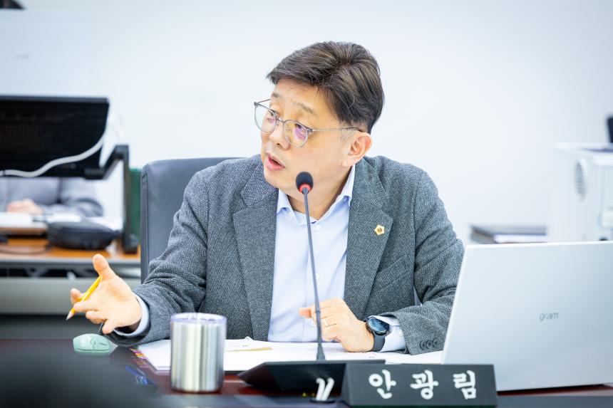 제308회 임시회 제1차 행정교육위원회 - 4