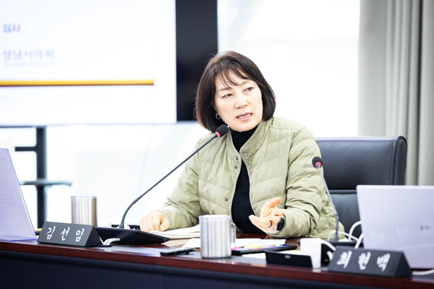 제309회 임시회 제 1차 행정교육위원회 - 4