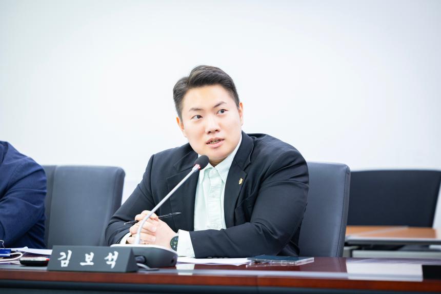 제8차 성남시 재개발.재건축 신속추진을 위한 특별위원회 - 3