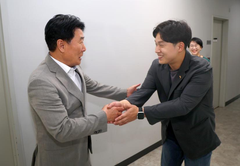 성남시의회 의원실 순회