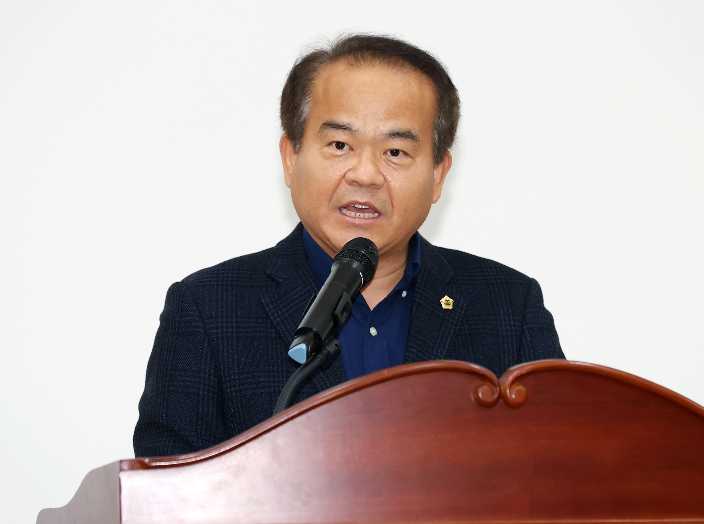 성남시의회, 소공인 및 중소기업인 경쟁력 강화를 위한 세미나 참석 - 2