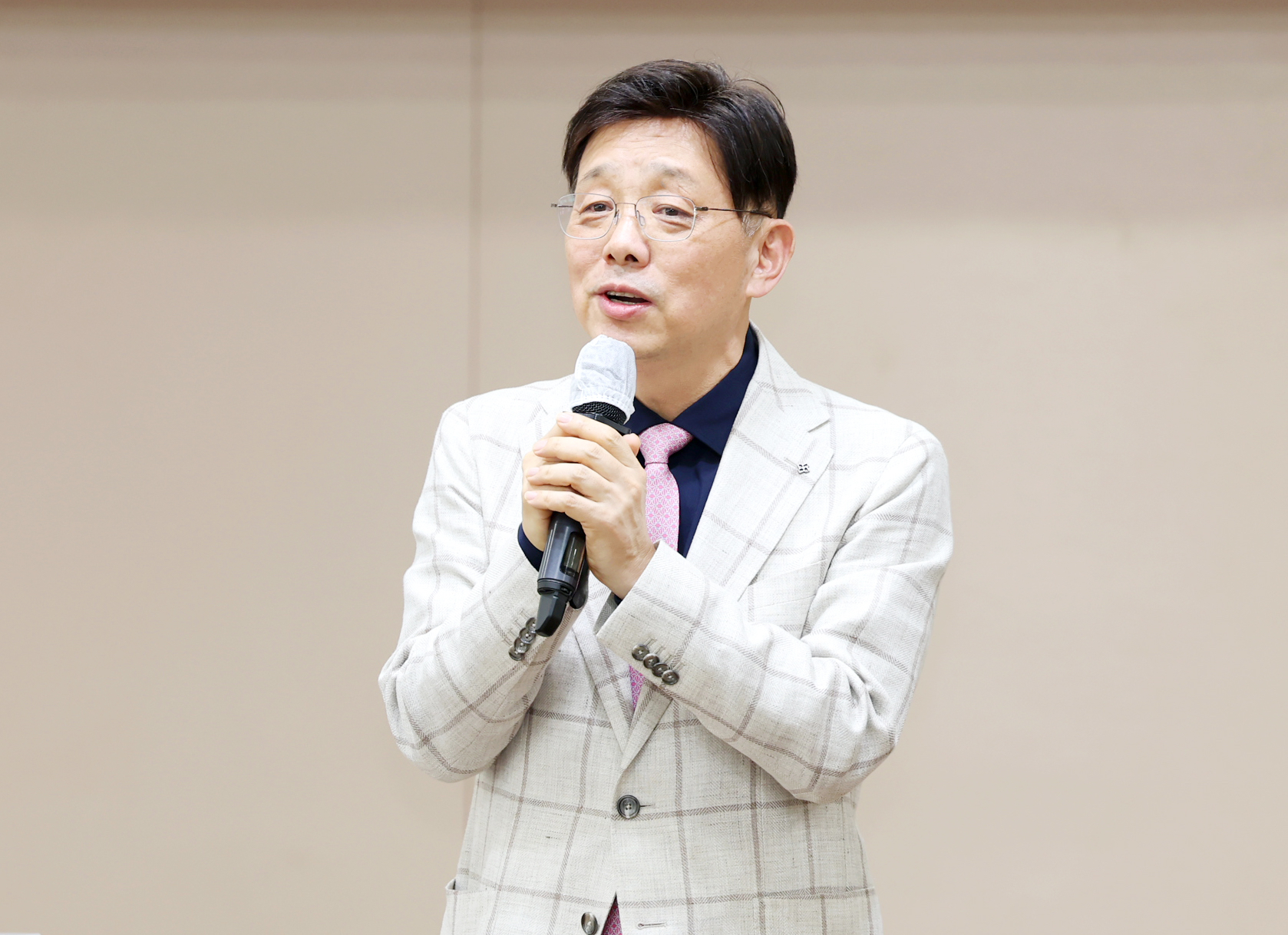 성남시의회, 이북도민연합회 학술세미나 참석 - 2