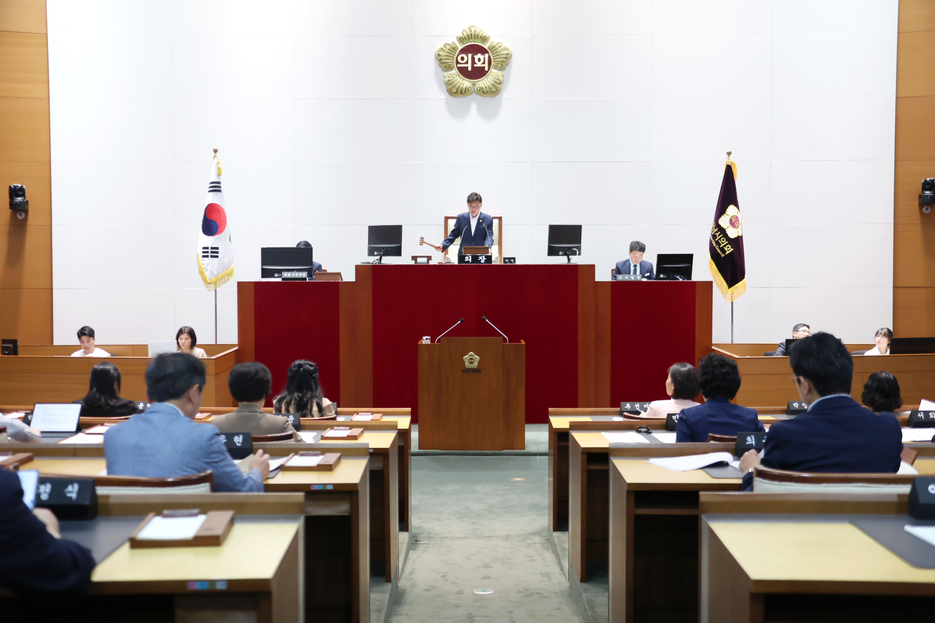 성남시의회, 제304회 임시회 폐회 - 1