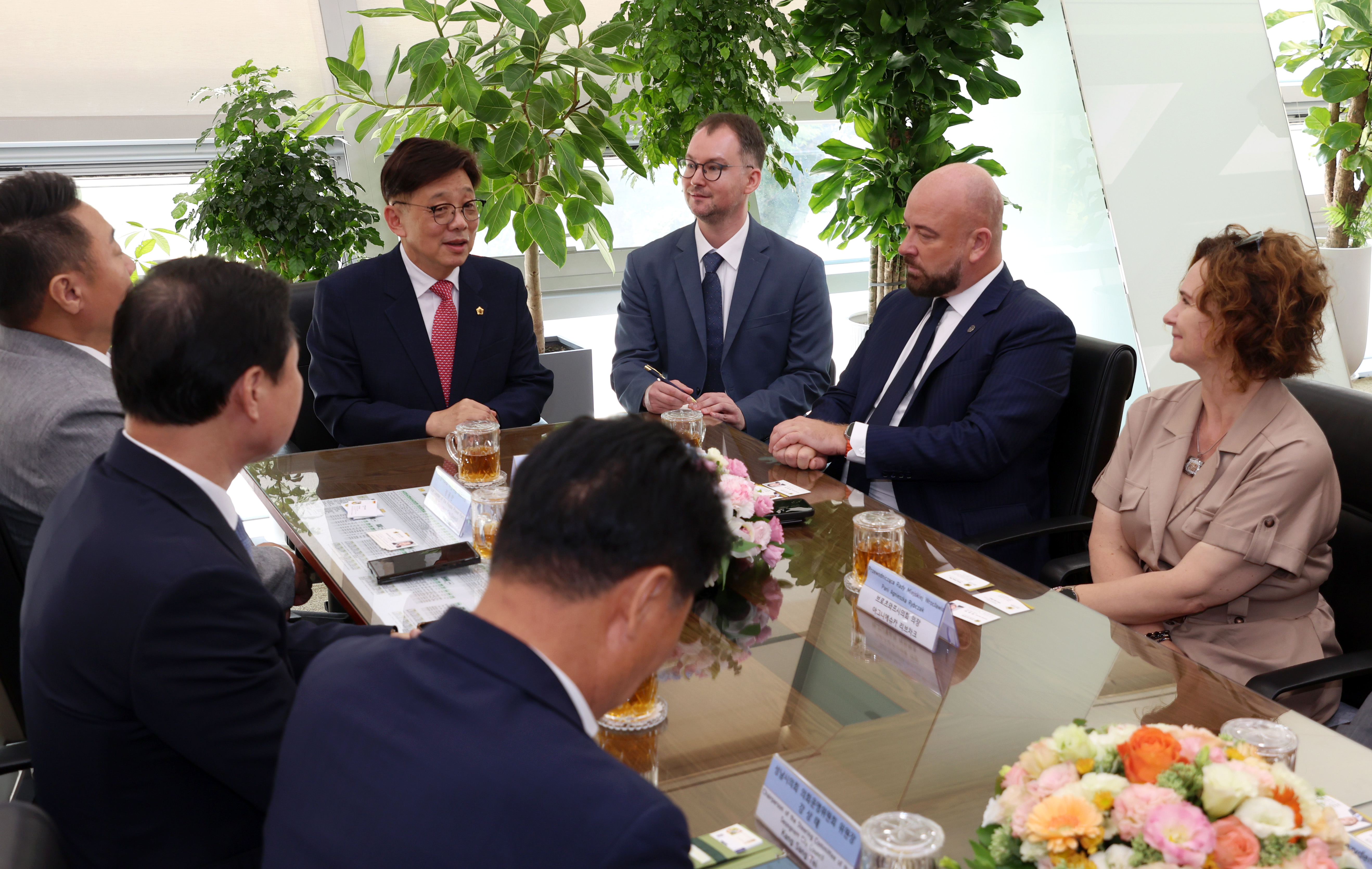 성남시의회, 폴란드 브로츠와프시 대표단 방문에 따른 교류협력 방안 논의 - 2