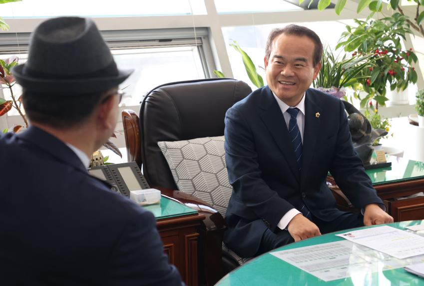 성남시의회, 입법고문 위촉