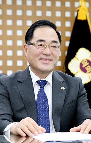 성남시의회 윤창근 의장