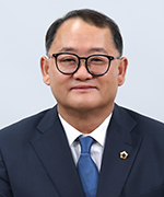 이군수 