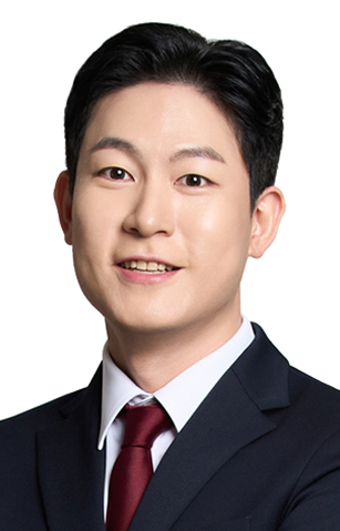 성남시의회 의원 김건우